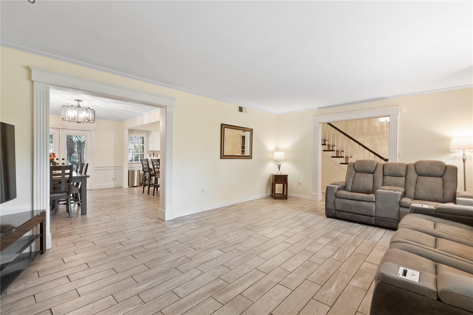 8350 40TH AVE N, ST PETERSBURG, FL, 33709