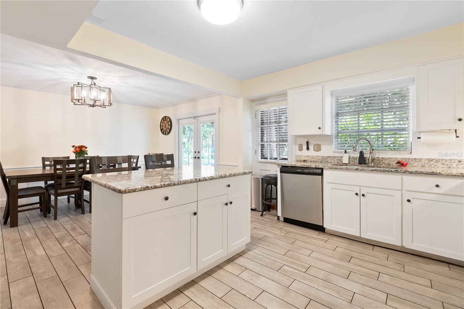 8350 40TH AVE N, ST PETERSBURG, FL, 33709