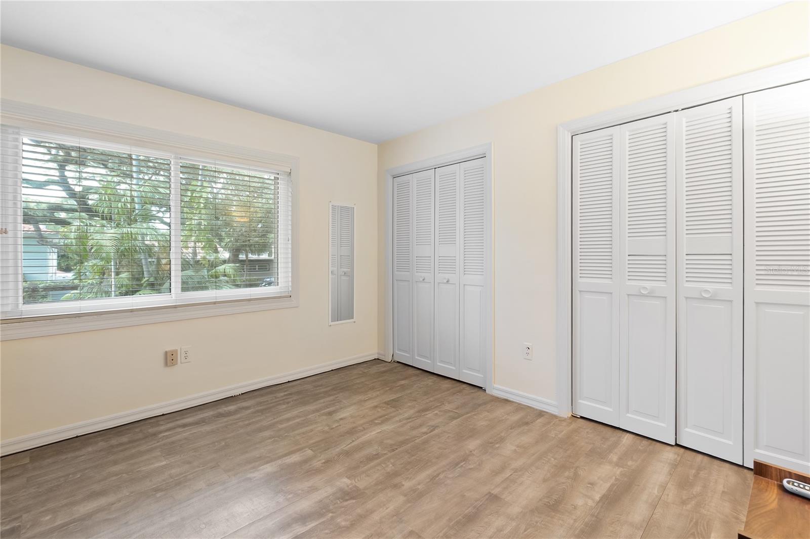 8350 40TH AVE N, ST PETERSBURG, FL, 33709