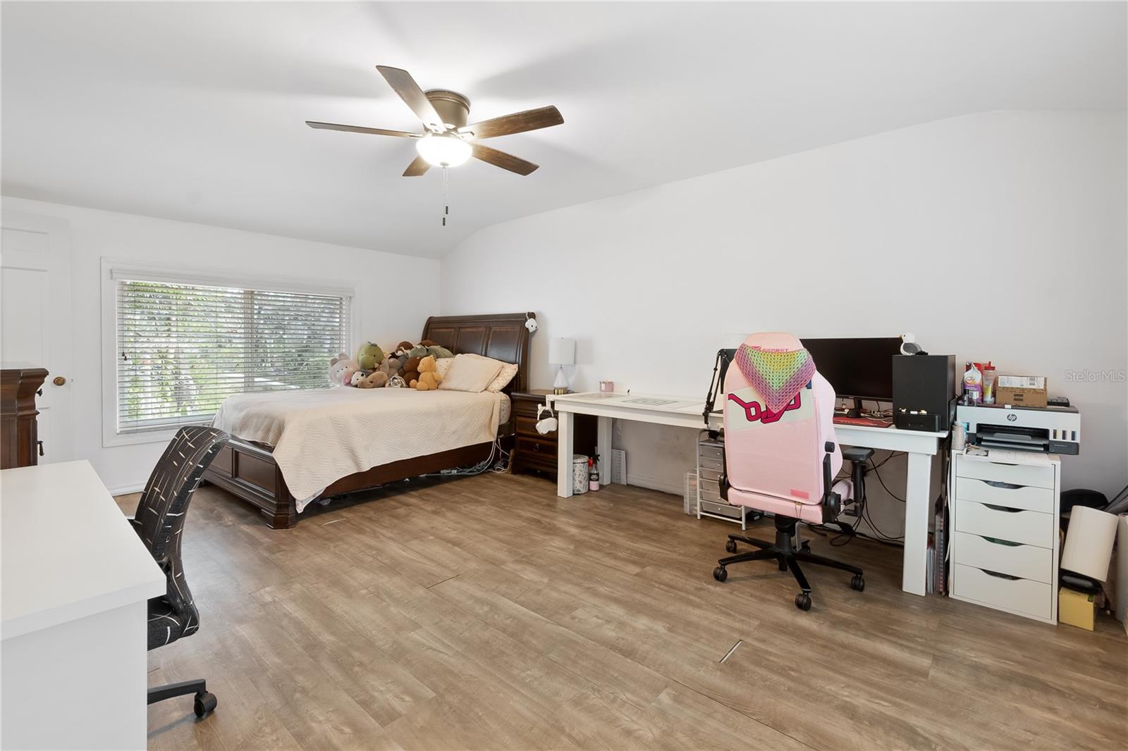 8350 40TH AVE N, ST PETERSBURG, FL, 33709