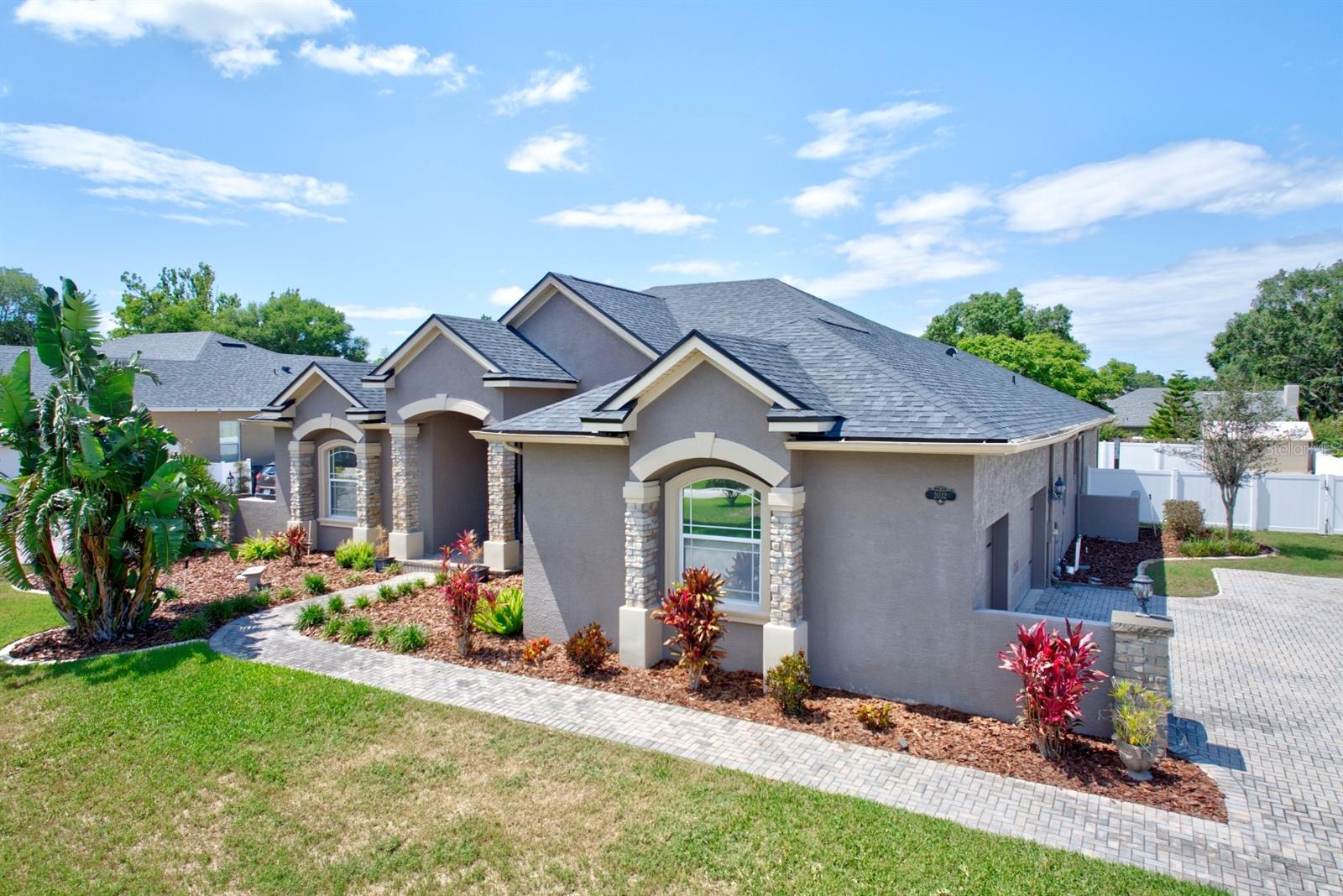 2032 INDIAN SKY CIR, LAKELAND, FL, 33813