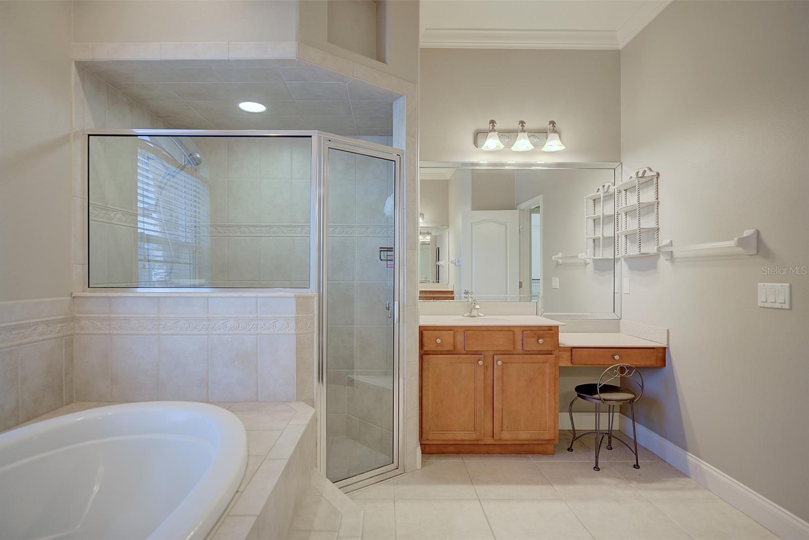 2032 INDIAN SKY CIR, LAKELAND, FL, 33813