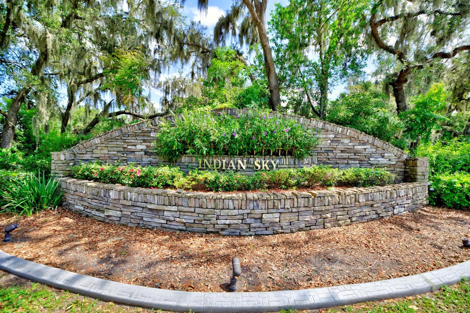 2032 INDIAN SKY CIR, LAKELAND, FL, 33813