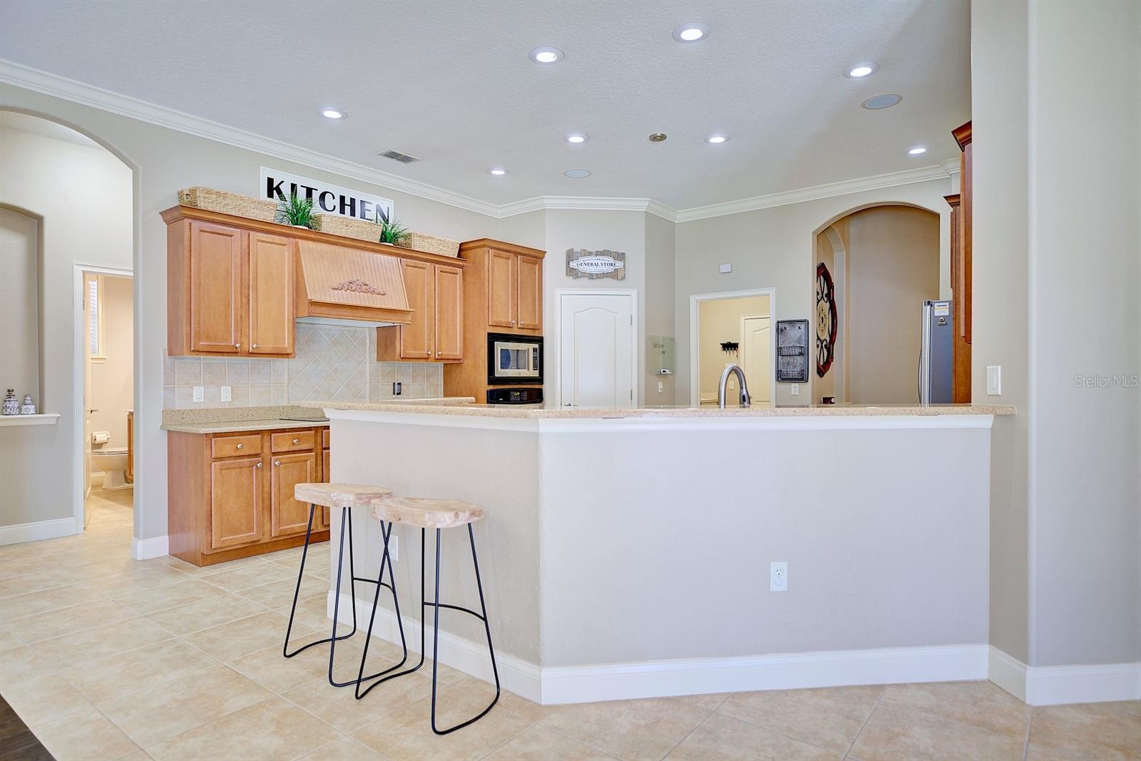 2032 INDIAN SKY CIR, LAKELAND, FL, 33813