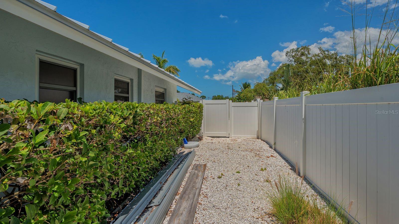 1461 PORPOISE RD, VENICE, FL, 34293