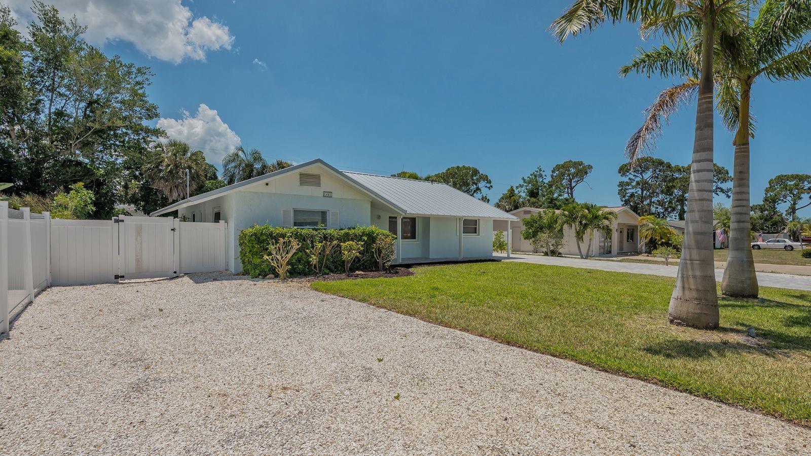 1461 PORPOISE RD, VENICE, FL, 34293