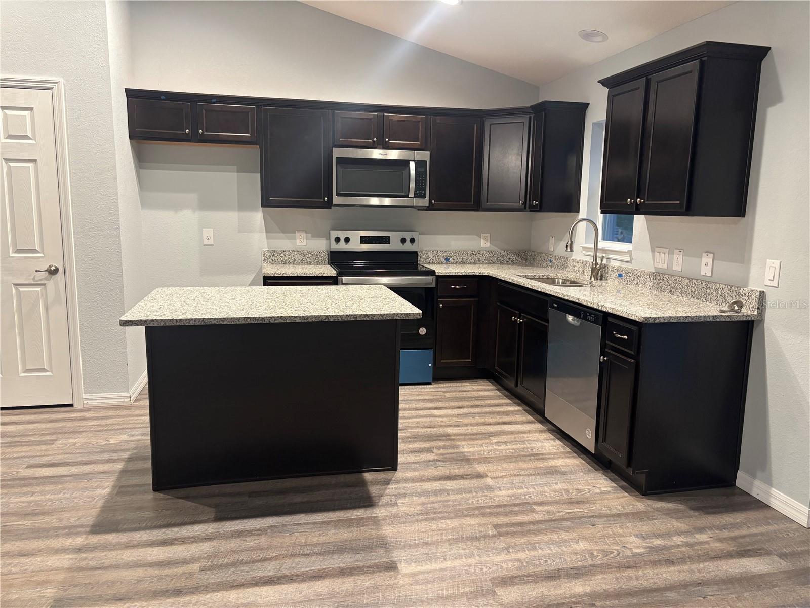 12472 SE 67TH TERRACE RD, BELLEVIEW, FL, 34420