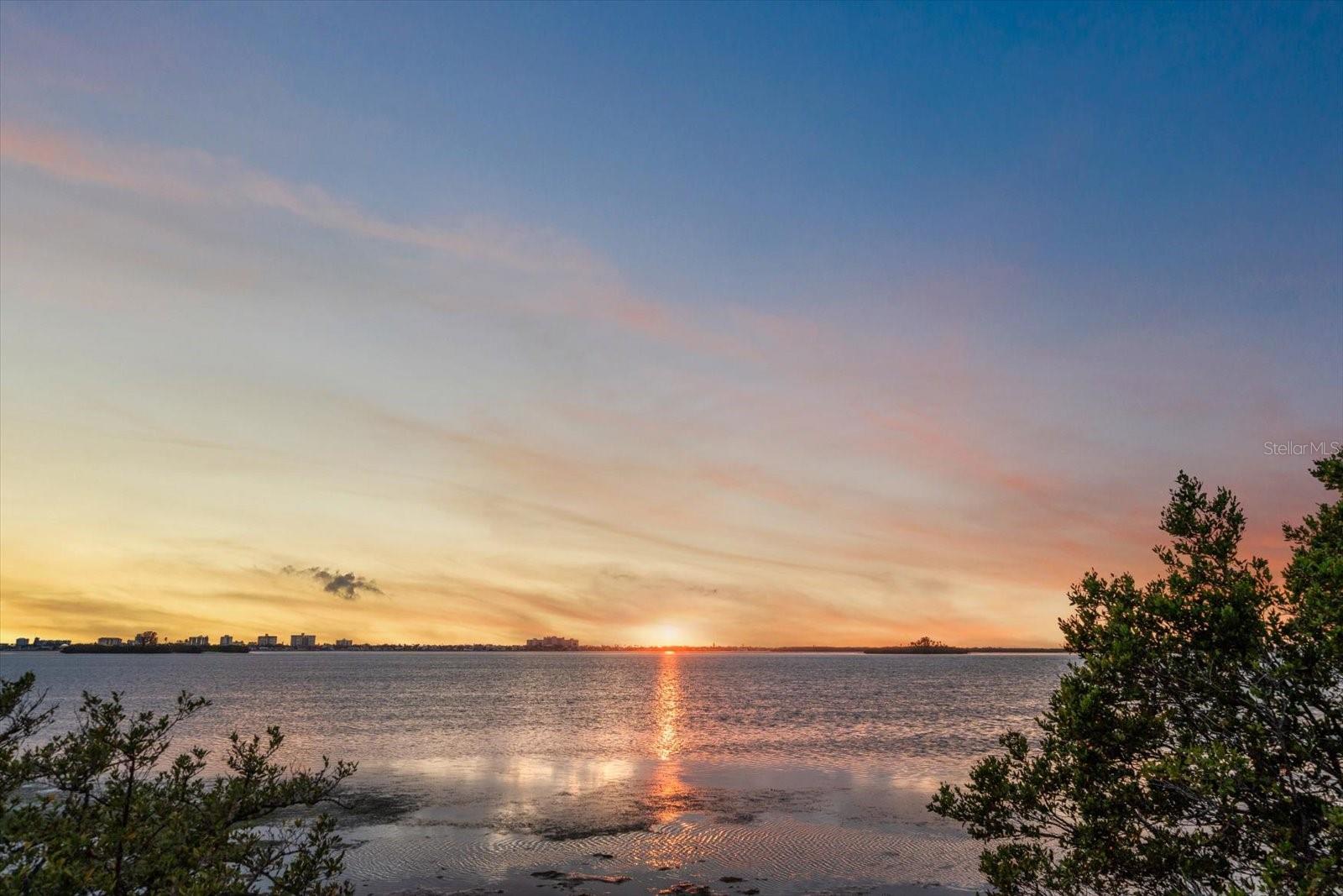 1963 EDGEWATER DR, CLEARWATER, FL, 33755