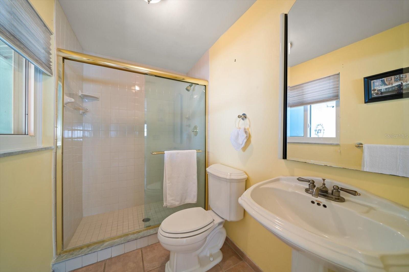 1963 EDGEWATER DR, CLEARWATER, FL, 33755