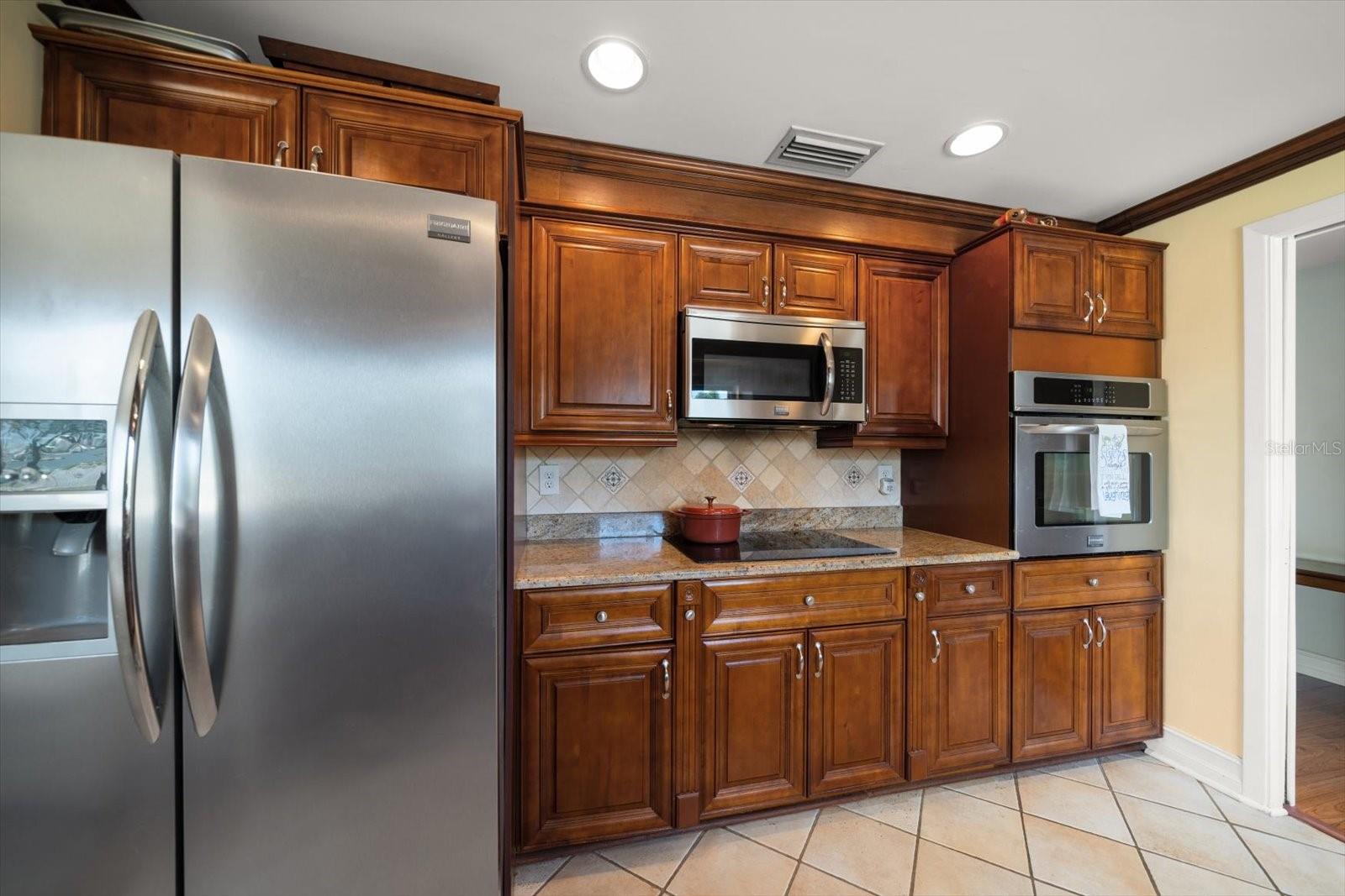 1963 EDGEWATER DR, CLEARWATER, FL, 33755