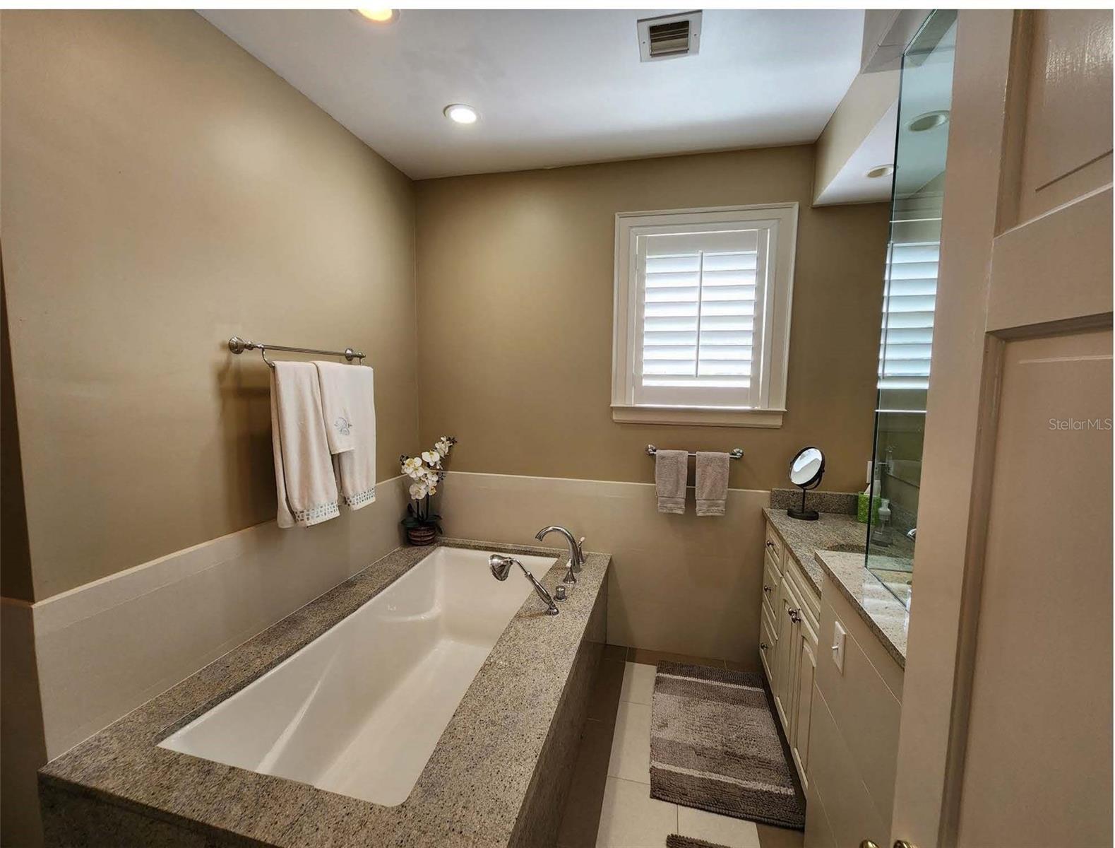 76 BISHOPS COURT RD #116, OSPREY, FL, 34229