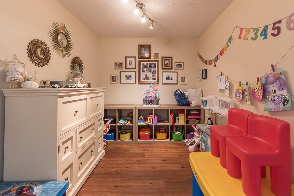 12293 SAILWINDS DR #106, LARGO, FL, 33773