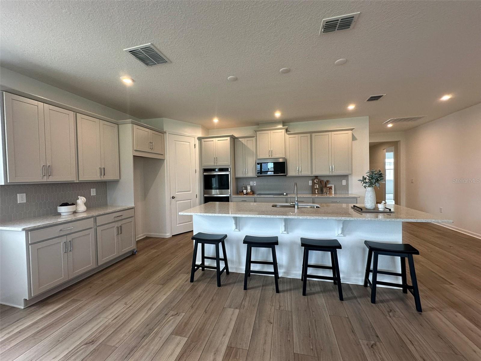 1964 VALENCIA BLOSSOM ST, CLERMONT, FL, 34711