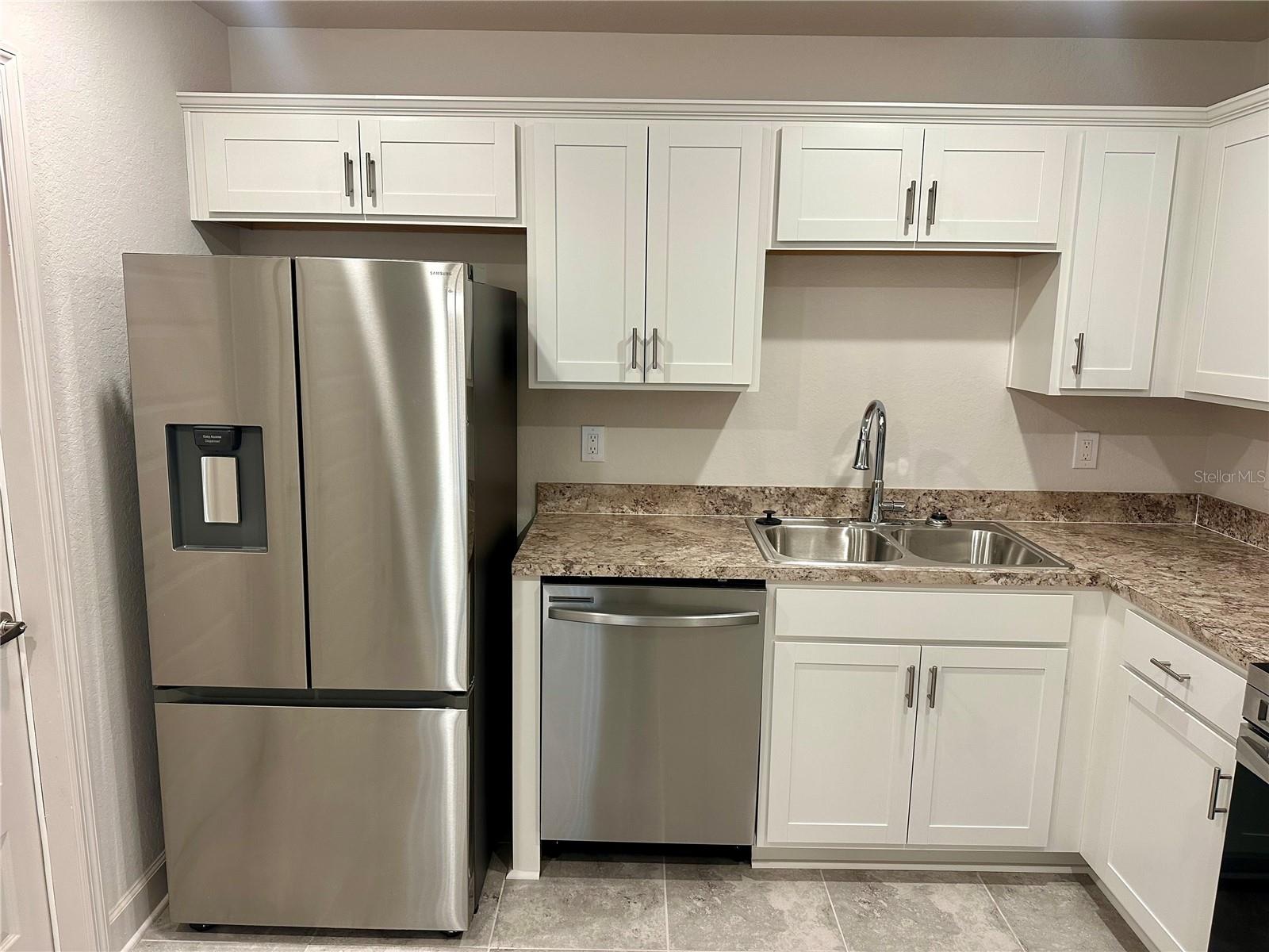 1251 DOSSEYWOOD LN, LAKELAND, FL, 33811