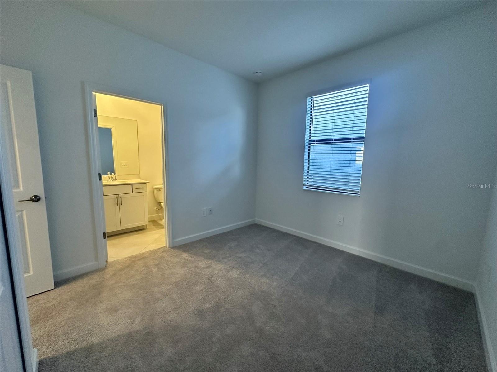 15143 OXFORD GREY DR, BRADENTON, FL, 34211