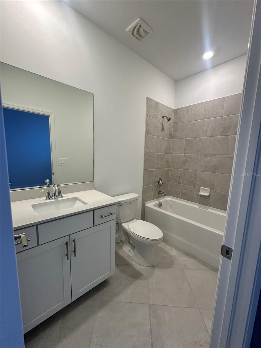 15143 OXFORD GREY DR, BRADENTON, FL, 34211