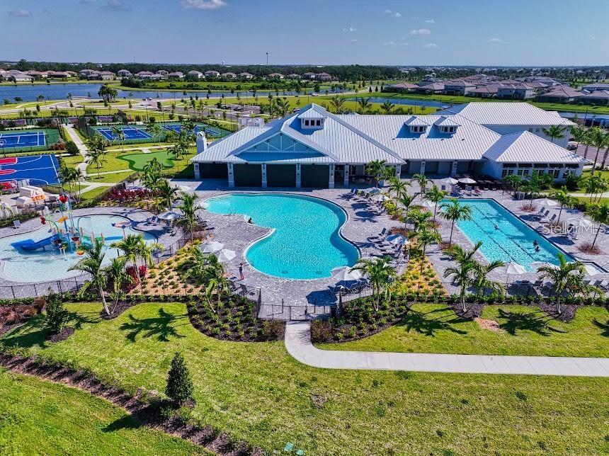 15143 OXFORD GREY DR, BRADENTON, FL, 34211