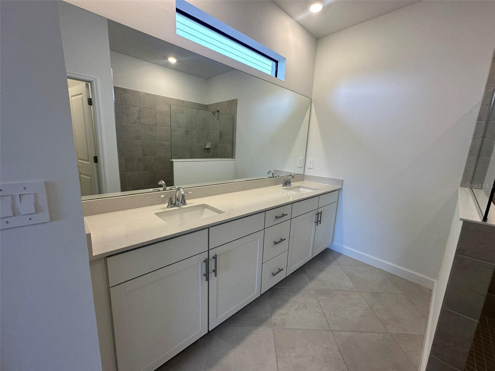 15143 OXFORD GREY DR, BRADENTON, FL, 34211