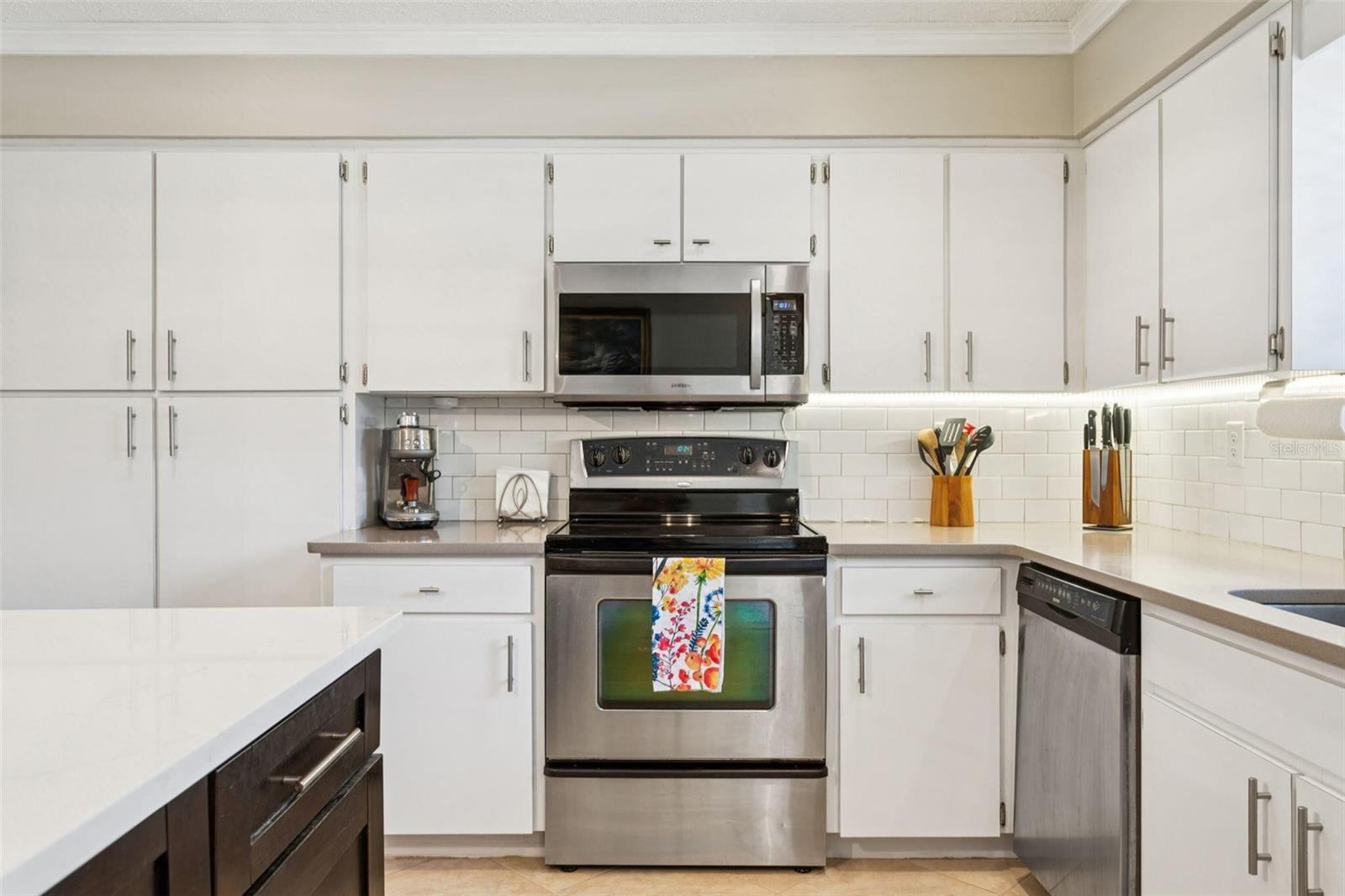 3404 W VILLA ROSA ST, TAMPA, FL, 33611