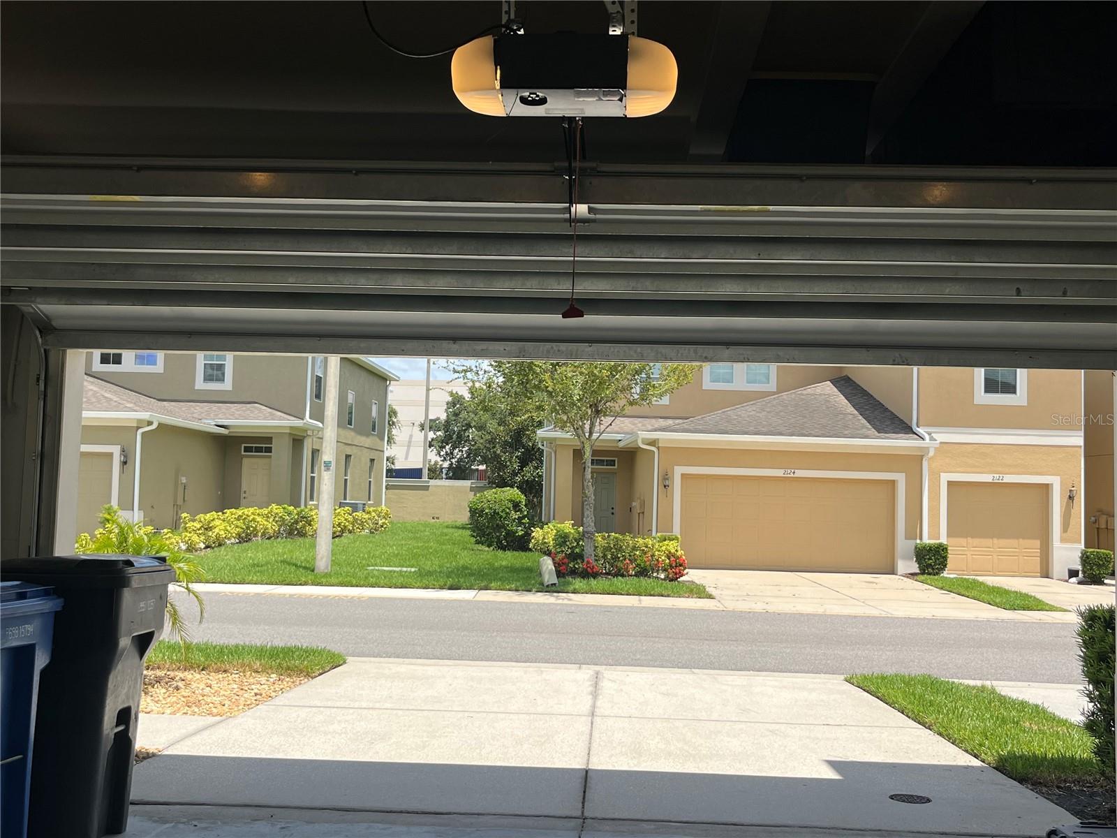 2125 LENNOX DALE LN, BRANDON, FL, 33510