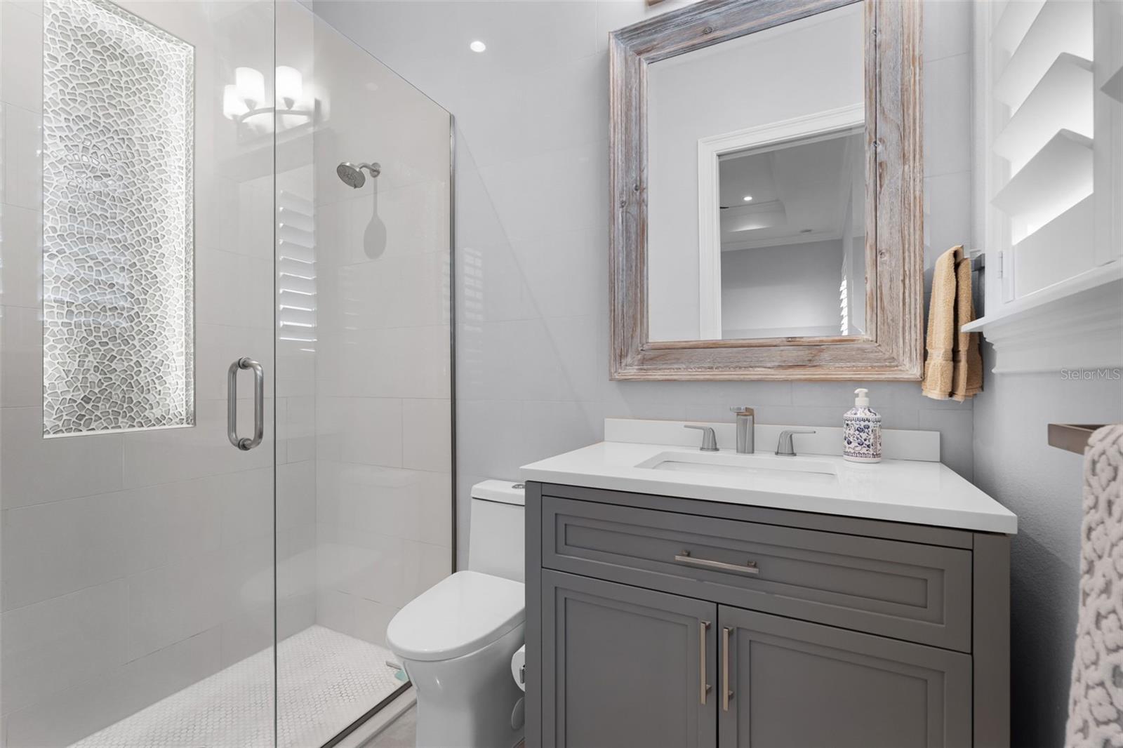 10122 ROYAL ISLAND CT, ORLANDO, FL, 32836