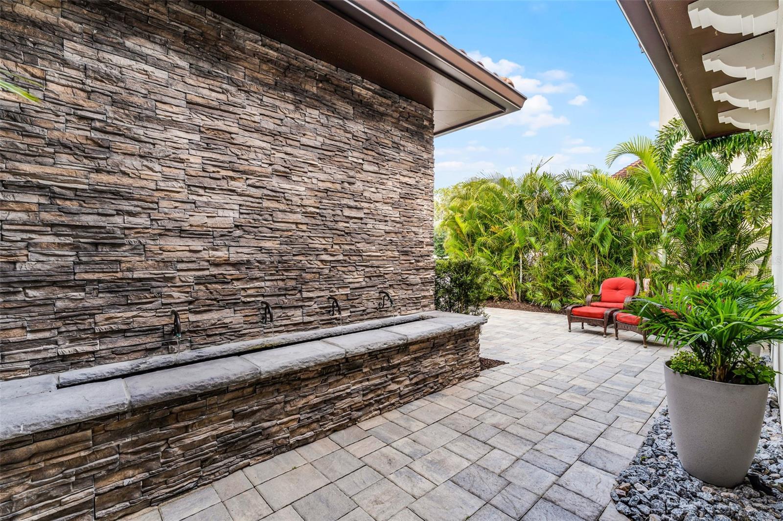 10122 ROYAL ISLAND CT, ORLANDO, FL, 32836