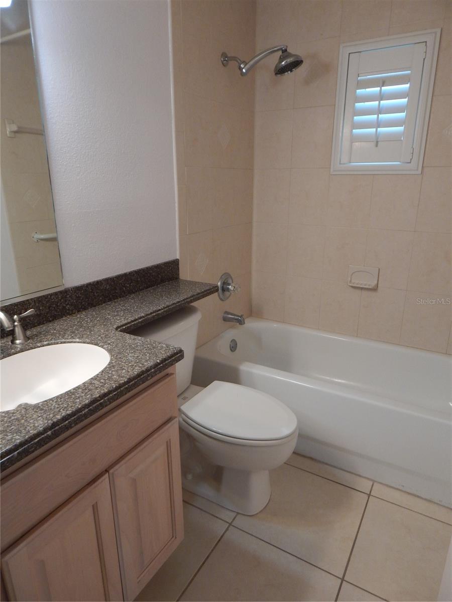 2807 W BAY HAVEN DR #1/2, TAMPA, FL, 33611