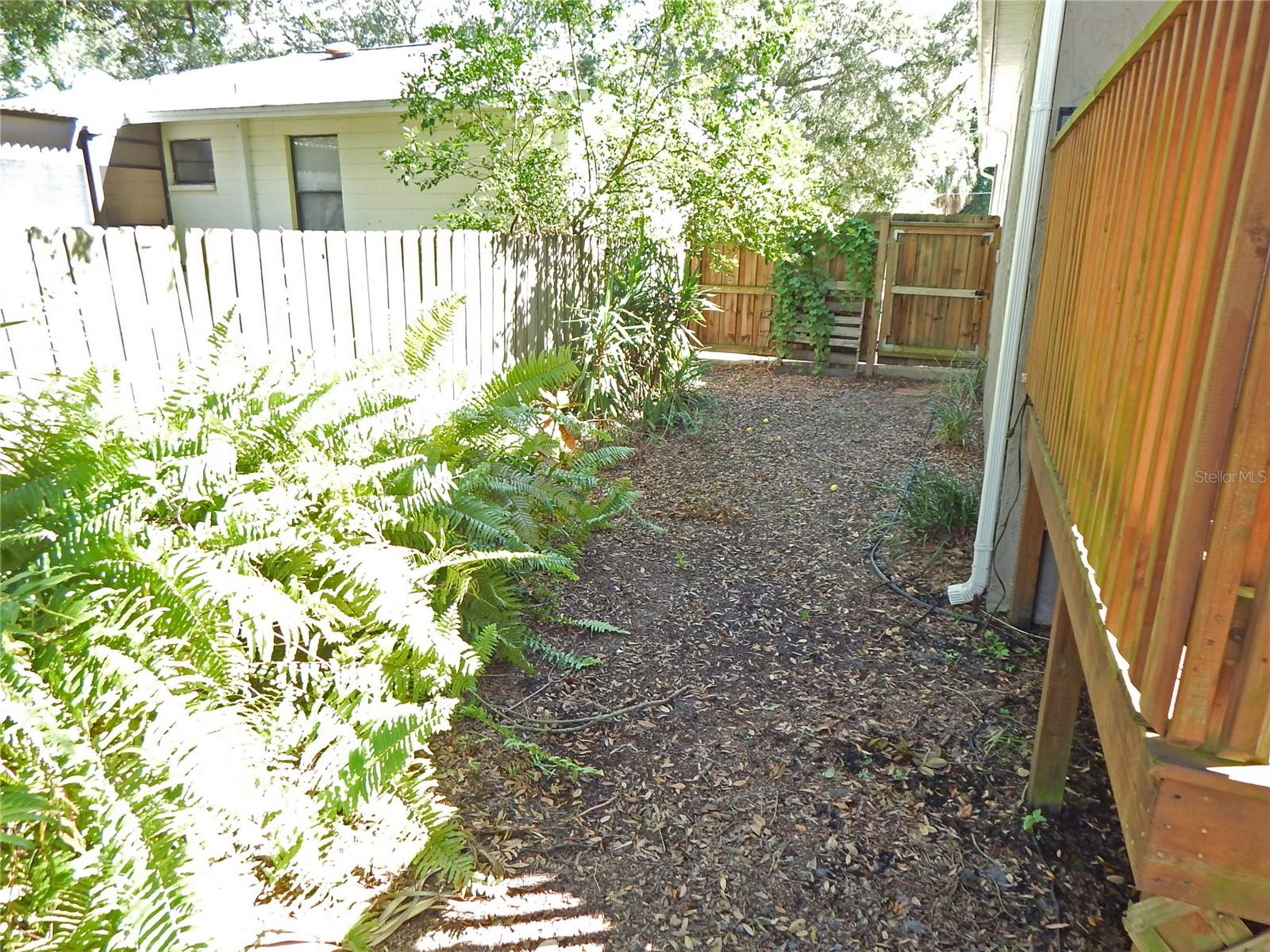 2807 W BAY HAVEN DR #1/2, TAMPA, FL, 33611