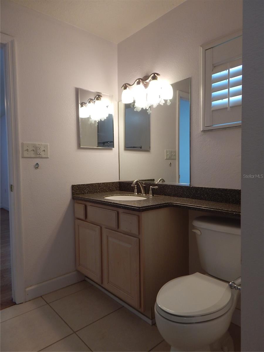 2807 W BAY HAVEN DR #1/2, TAMPA, FL, 33611