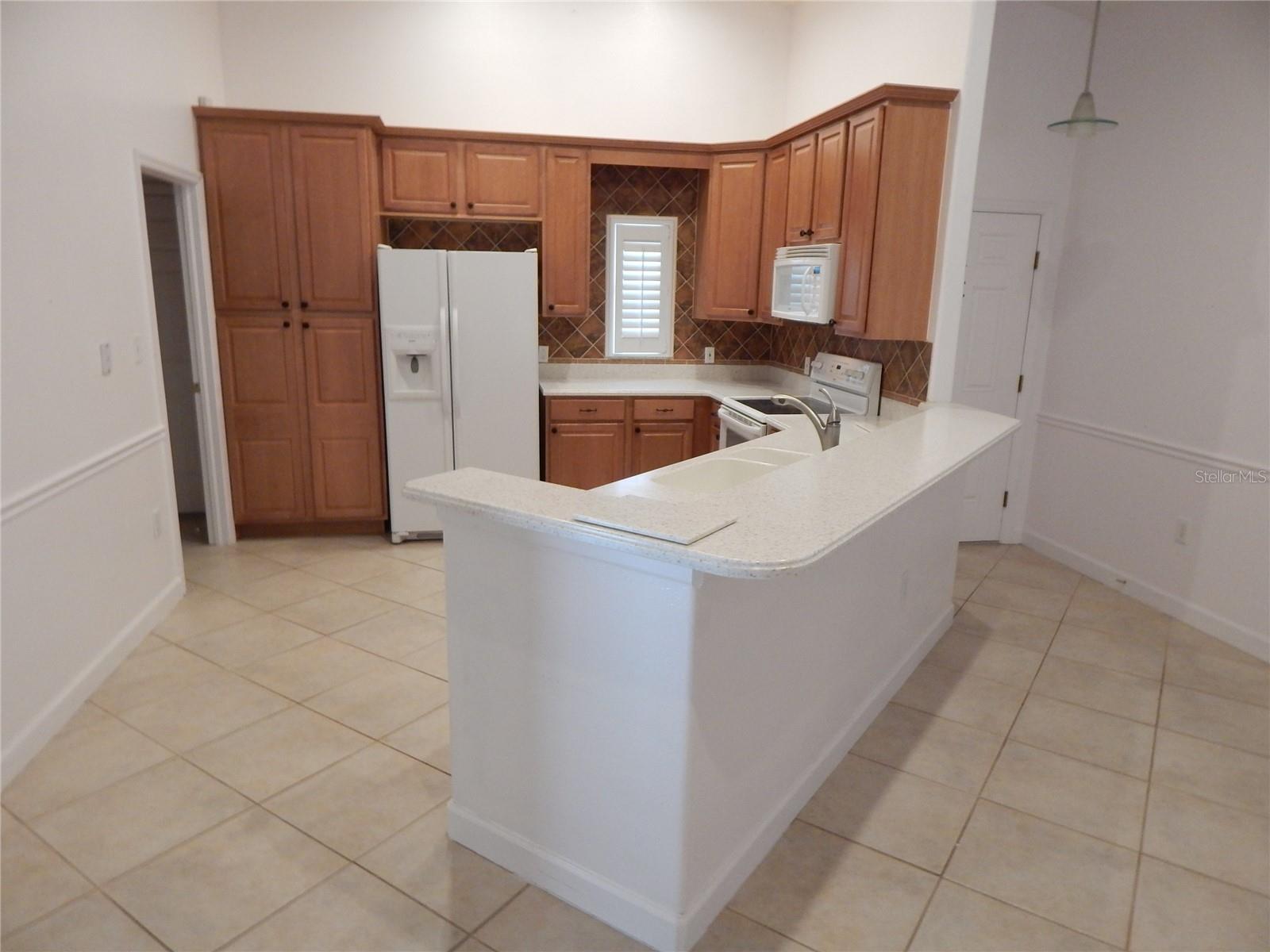 2807 W BAY HAVEN DR #1/2, TAMPA, FL, 33611