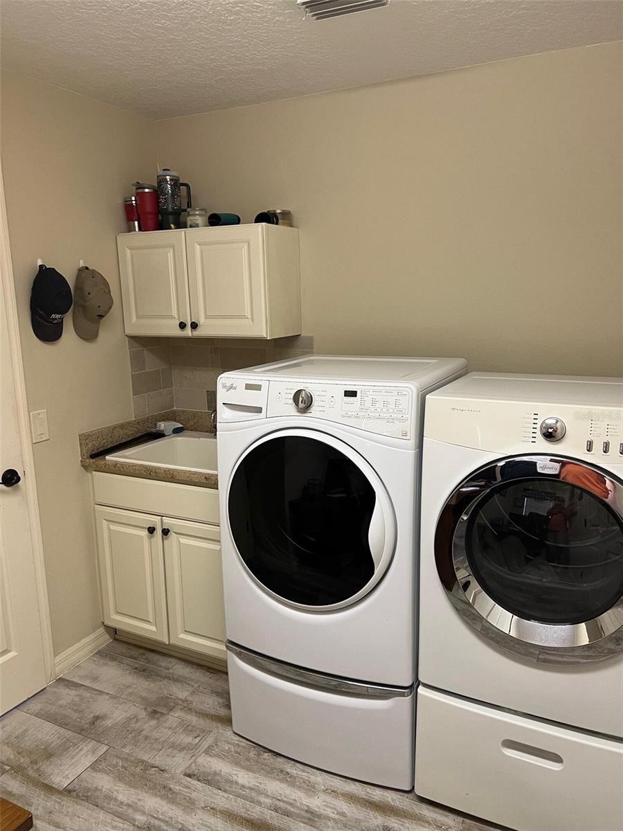 1121 ALCOVE LOOP, THE VILLAGES, FL, 32162