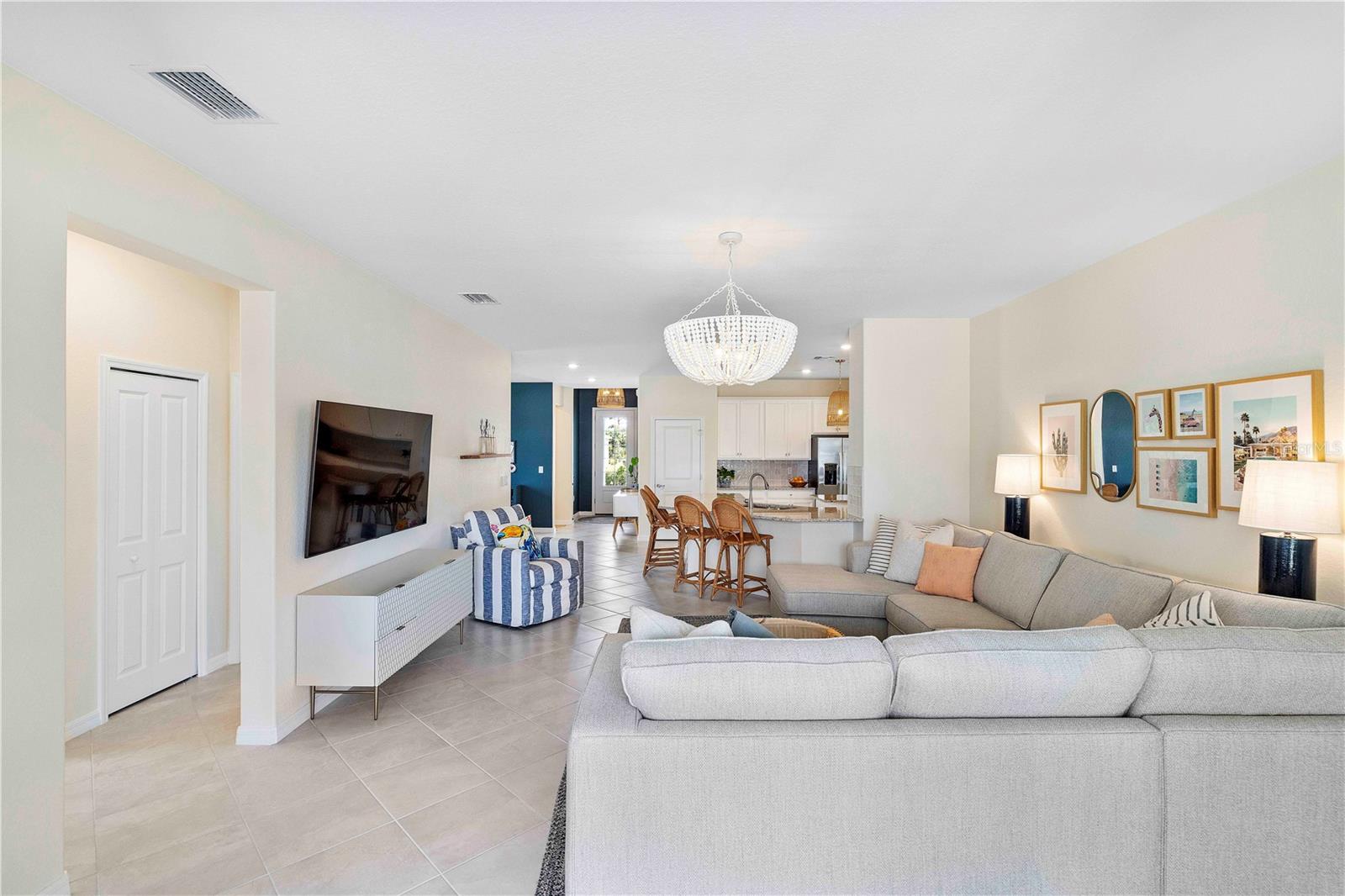 17629 PALMETTO PASS LN, PUNTA GORDA, FL, 33982