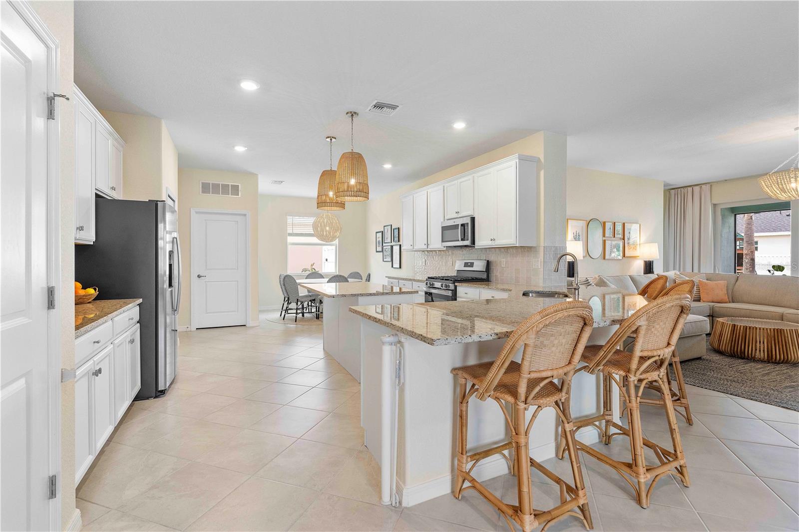 17629 PALMETTO PASS LN, PUNTA GORDA, FL, 33982