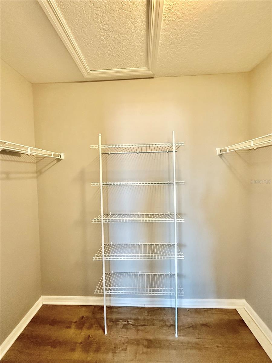 4505 ASHBURN SQUARE DR, TAMPA, FL, 33610