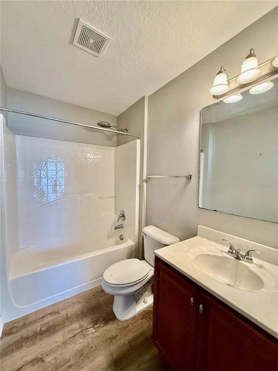 4505 ASHBURN SQUARE DR, TAMPA, FL, 33610