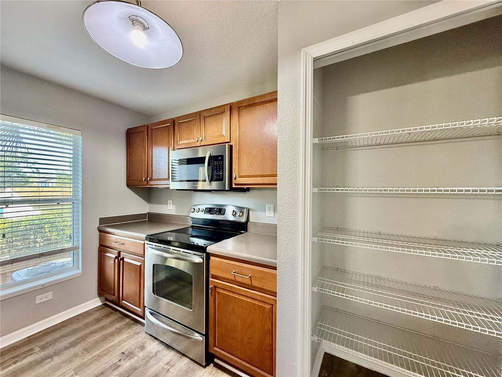 4505 ASHBURN SQUARE DR, TAMPA, FL, 33610