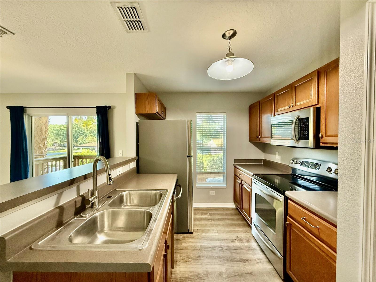 4505 ASHBURN SQUARE DR, TAMPA, FL, 33610