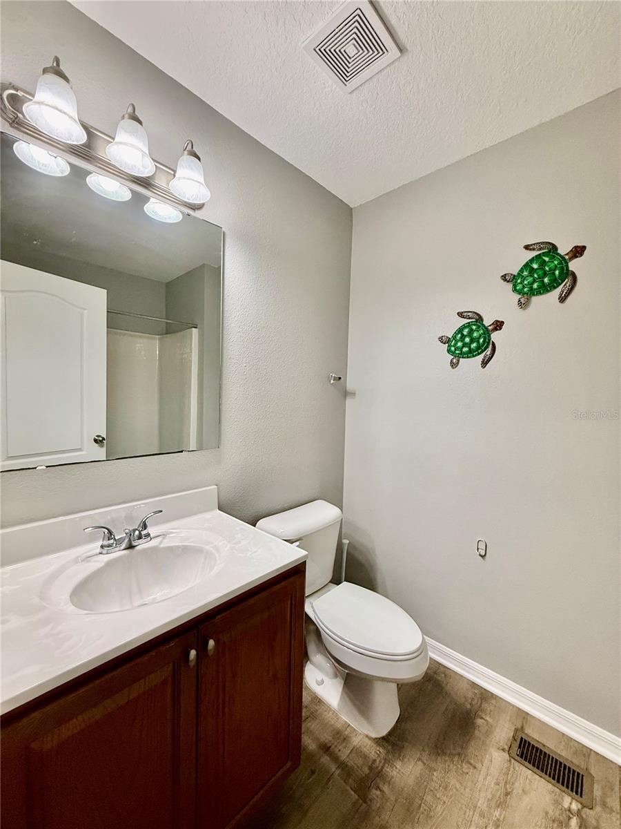 4505 ASHBURN SQUARE DR, TAMPA, FL, 33610