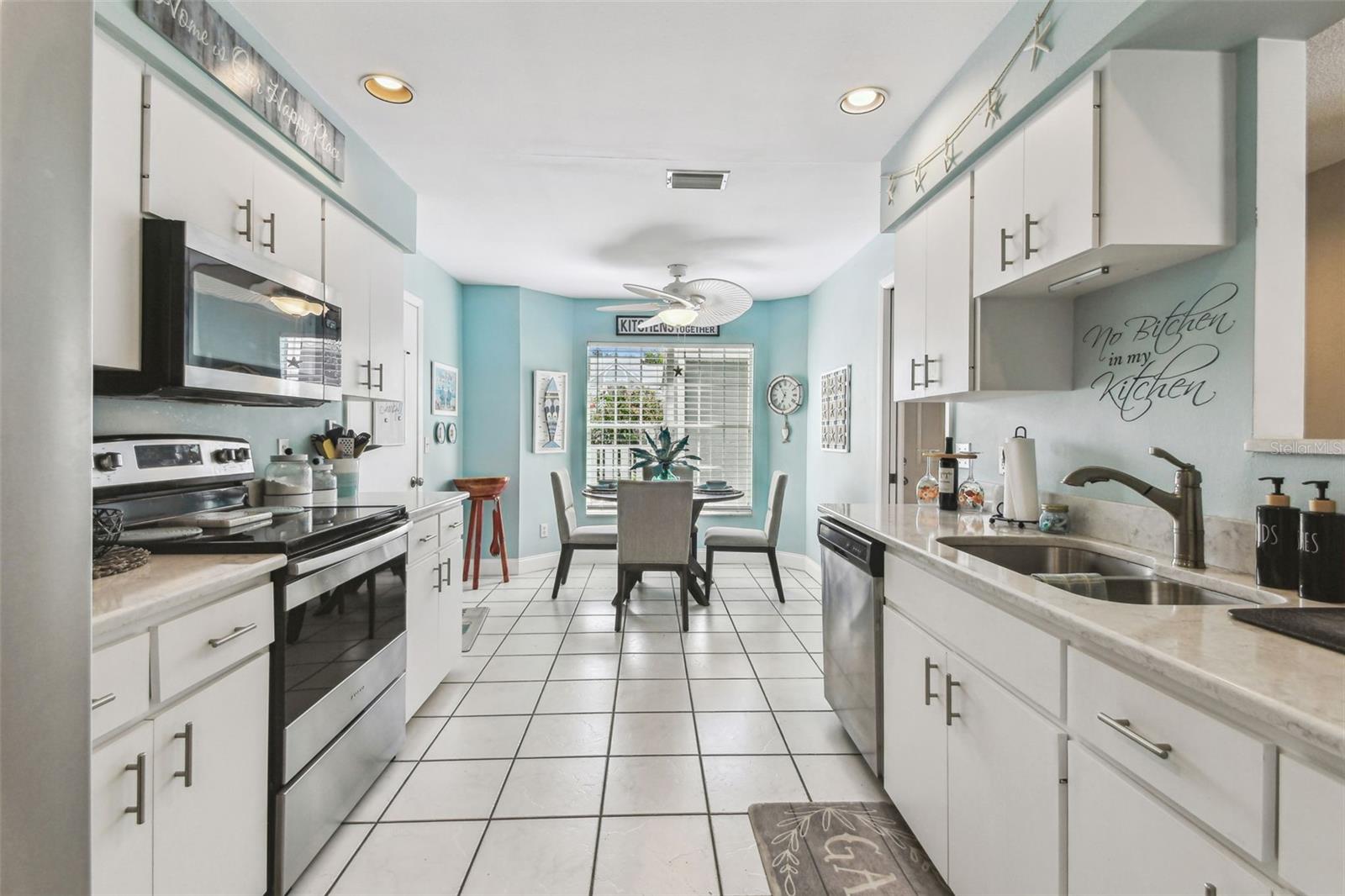 3520 51ST AVE W, BRADENTON, FL, 34210