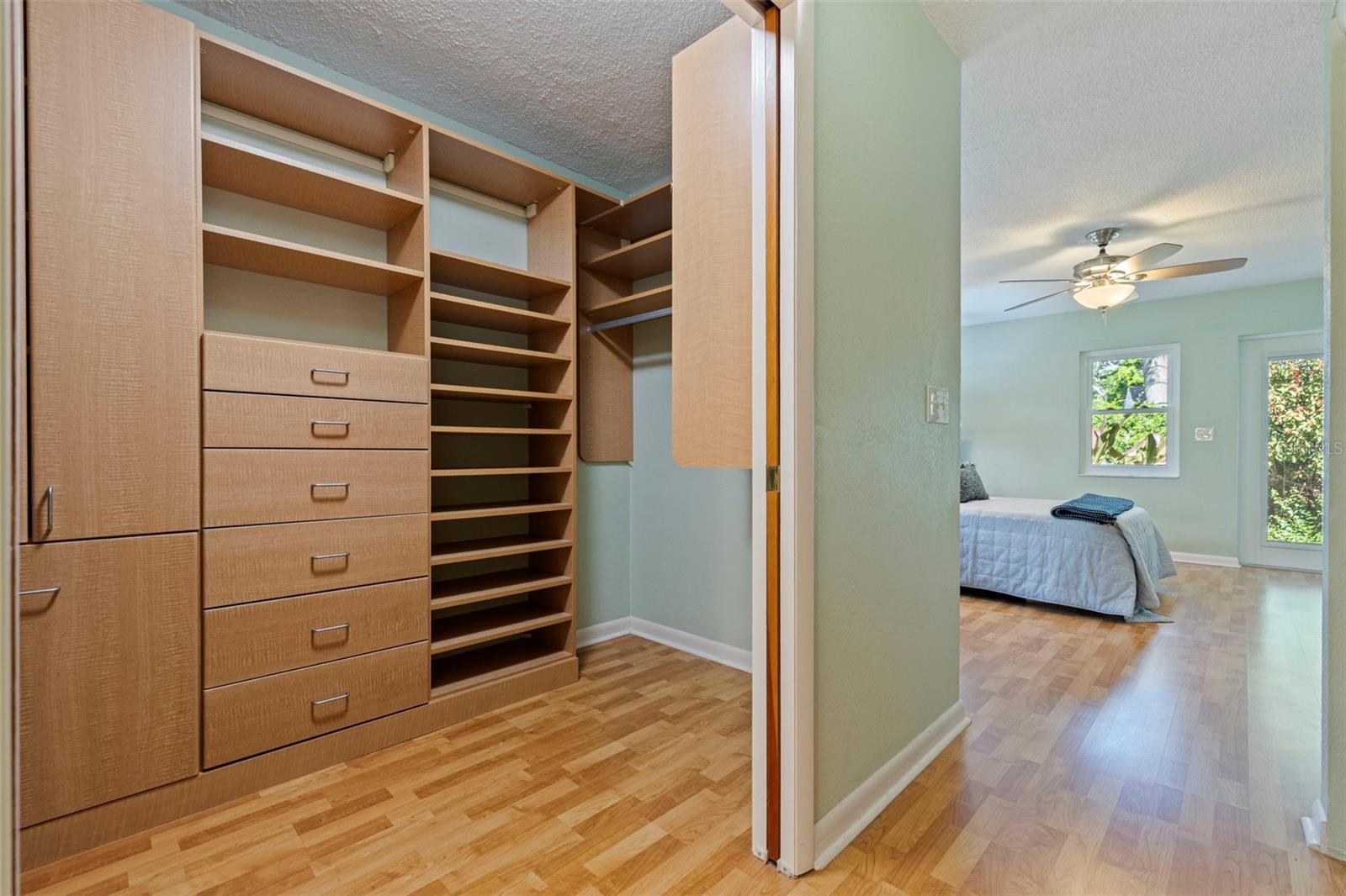 5901 3RD ST S, ST PETERSBURG, FL, 33705