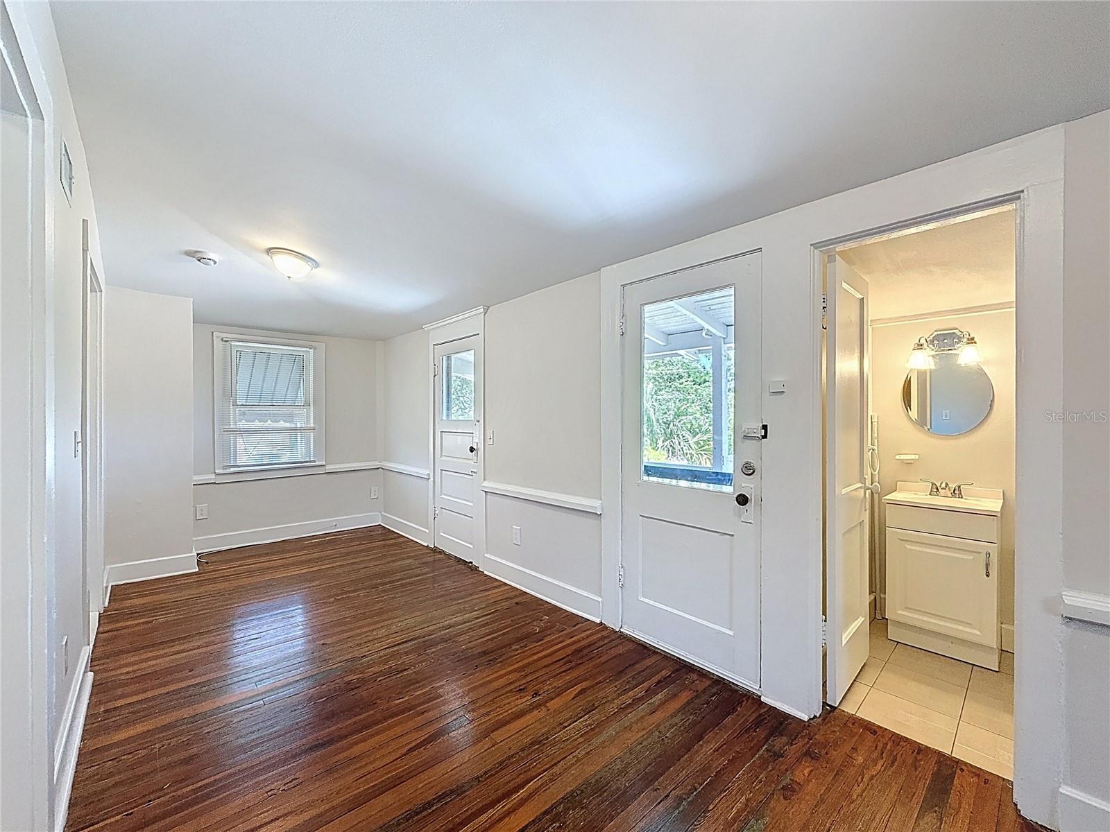 471 9TH AVE N #5, ST PETERSBURG, FL, 33701