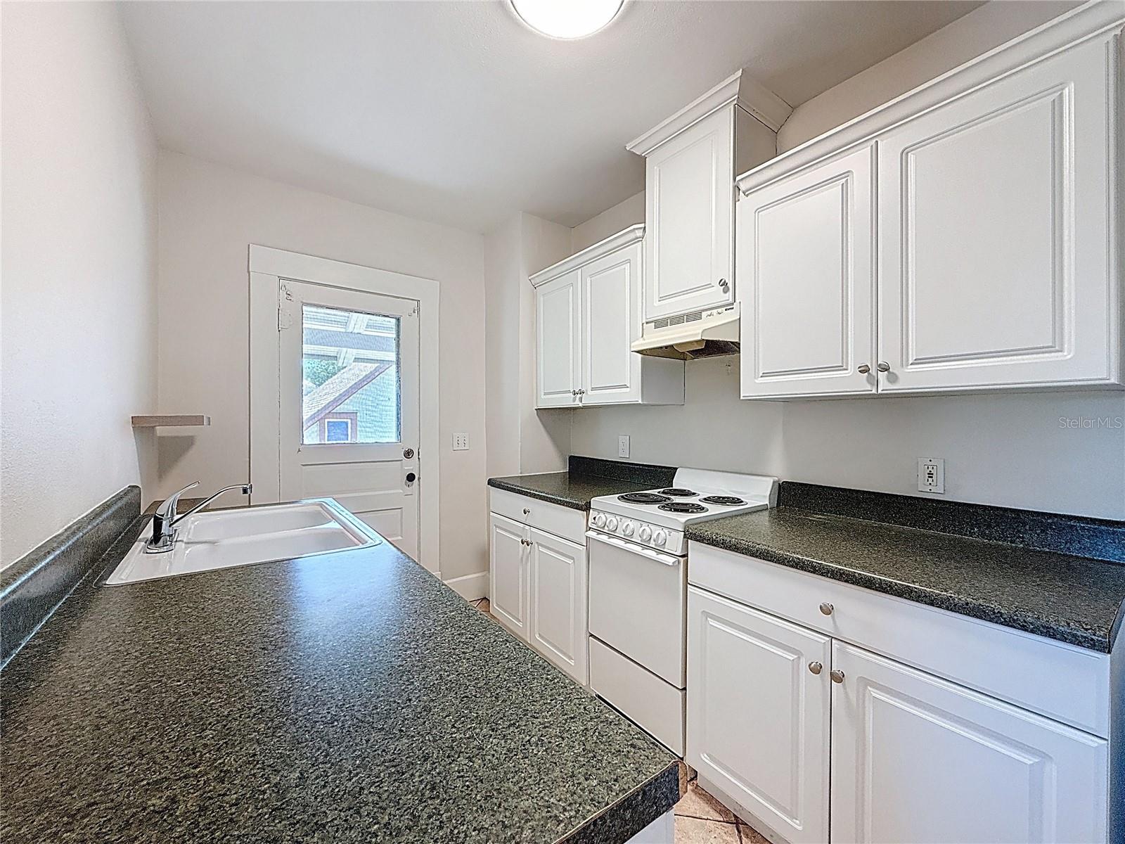 471 9TH AVE N #5, ST PETERSBURG, FL, 33701