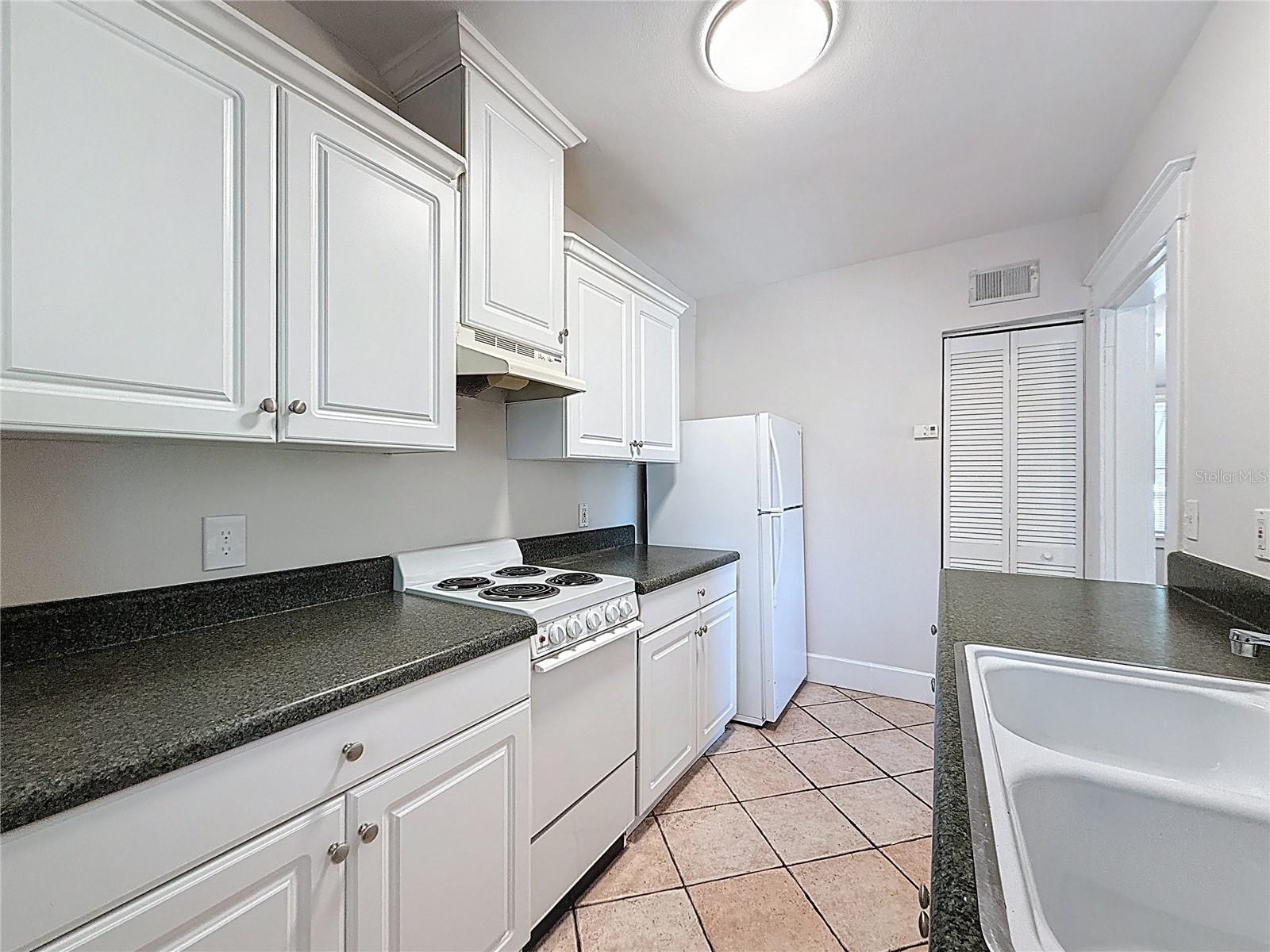 471 9TH AVE N #5, ST PETERSBURG, FL, 33701