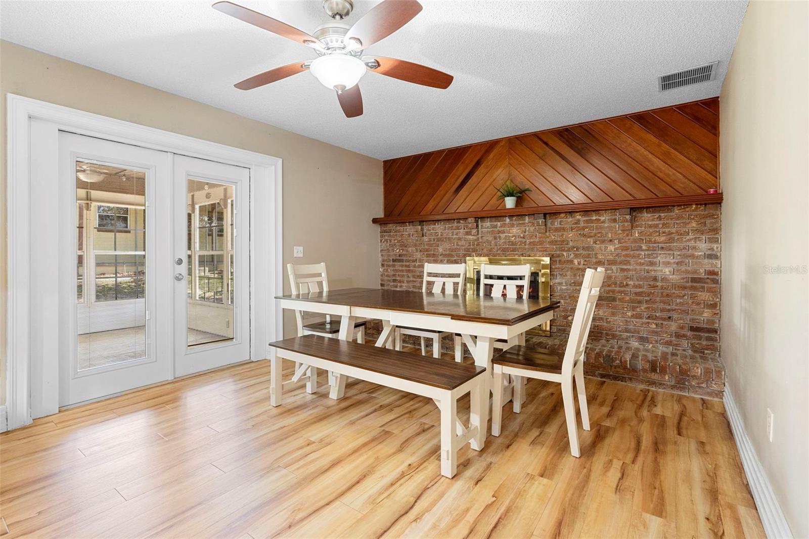 244 ANGELES RD, DEBARY, FL, 32713