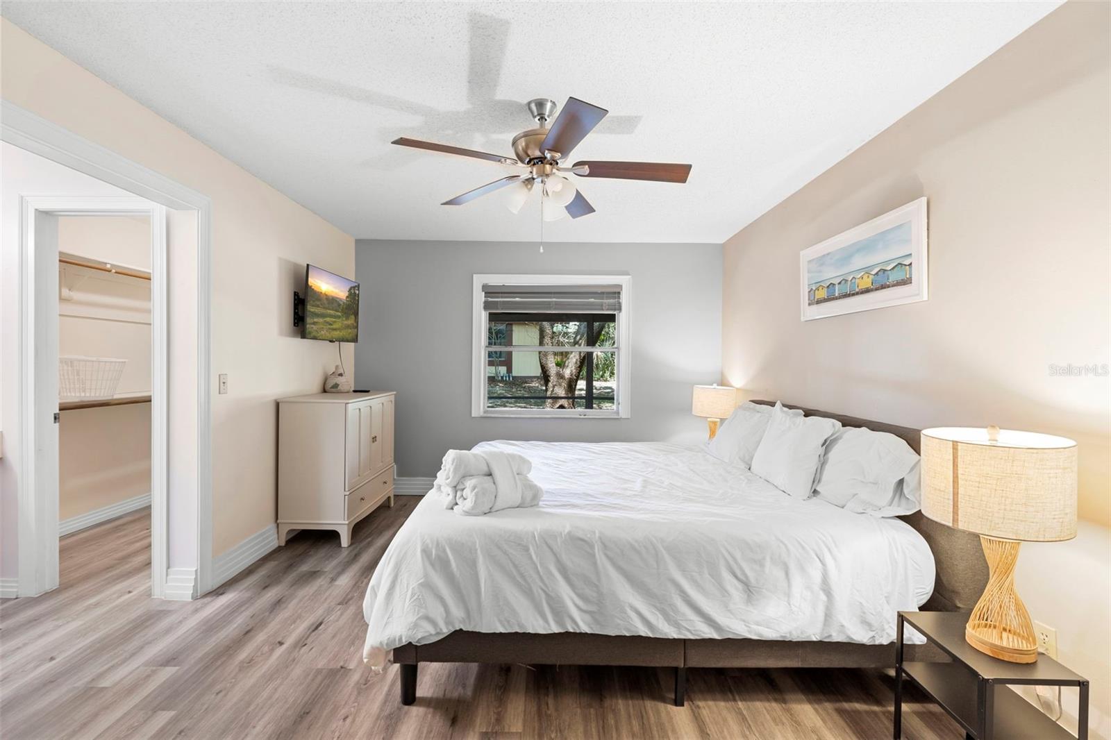 244 ANGELES RD, DEBARY, FL, 32713