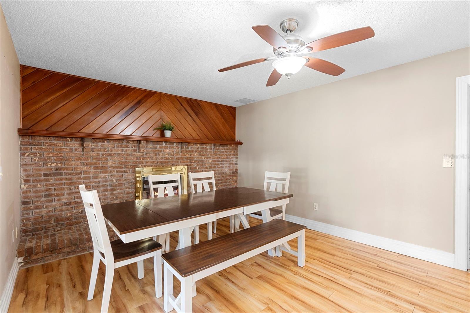 244 ANGELES RD, DEBARY, FL, 32713