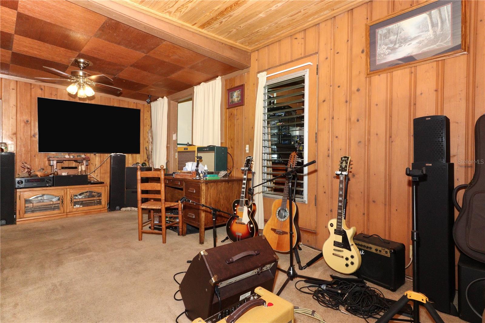 330 PHOENIX AVE, DAYTONA BEACH, FL, 32118