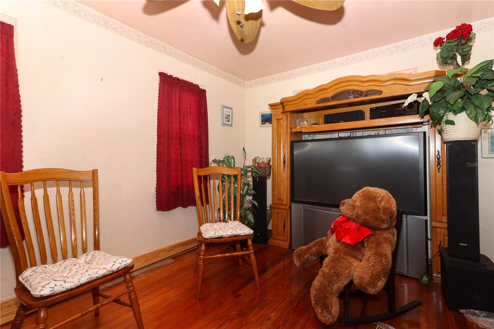 330 PHOENIX AVE, DAYTONA BEACH, FL, 32118