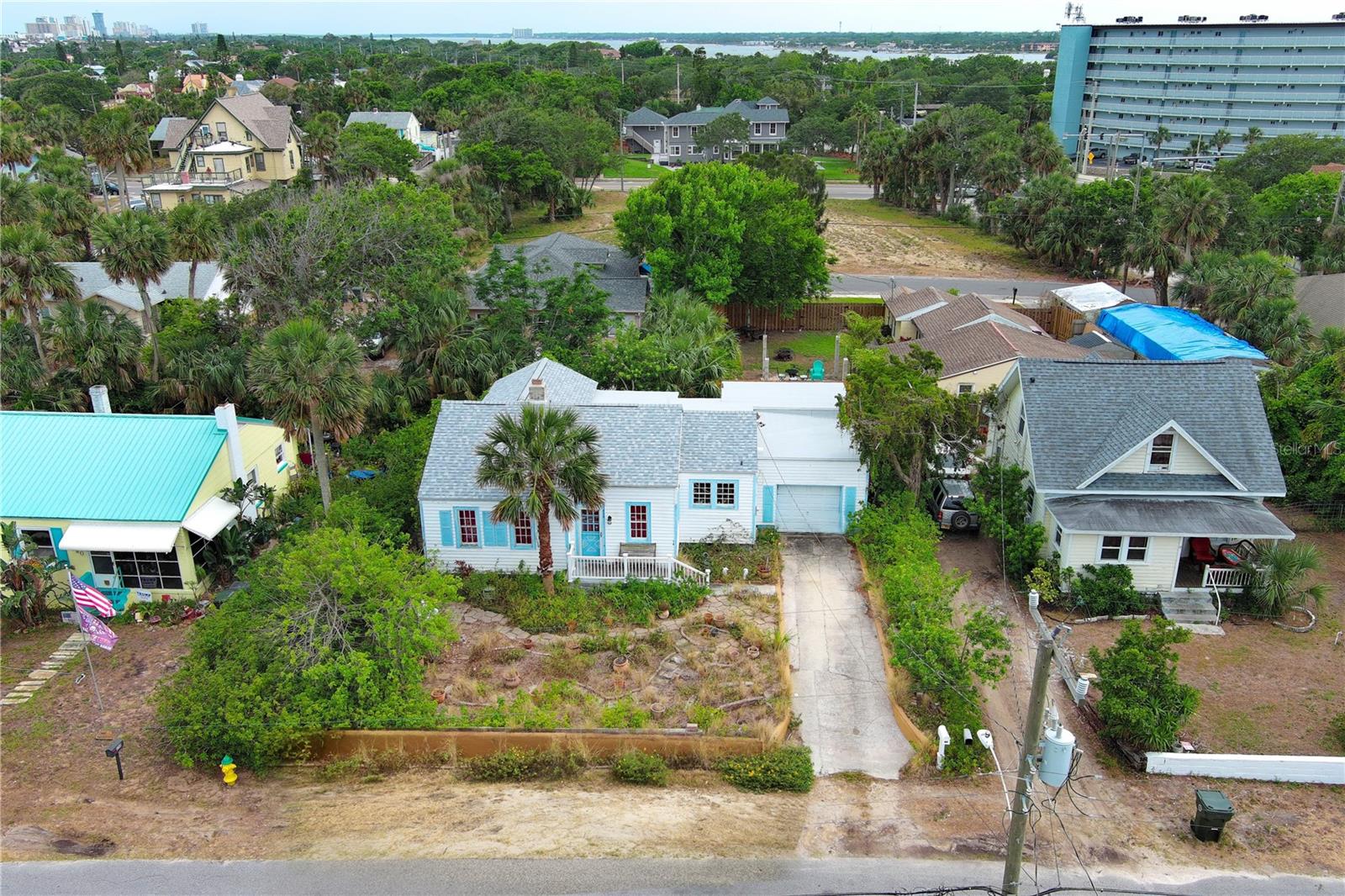 330 PHOENIX AVE, DAYTONA BEACH, FL, 32118