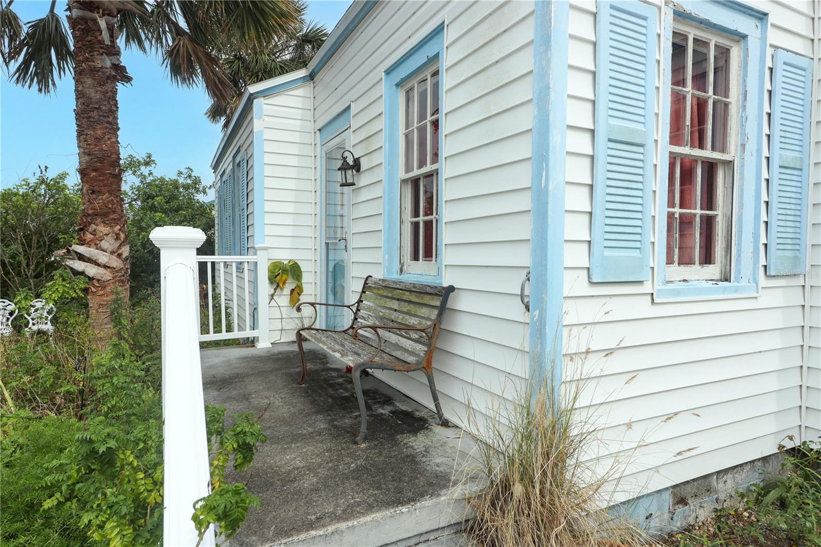 330 PHOENIX AVE, DAYTONA BEACH, FL, 32118